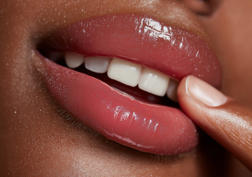 Lip Oil – Hydrating Gloss-Treatment Hybrid